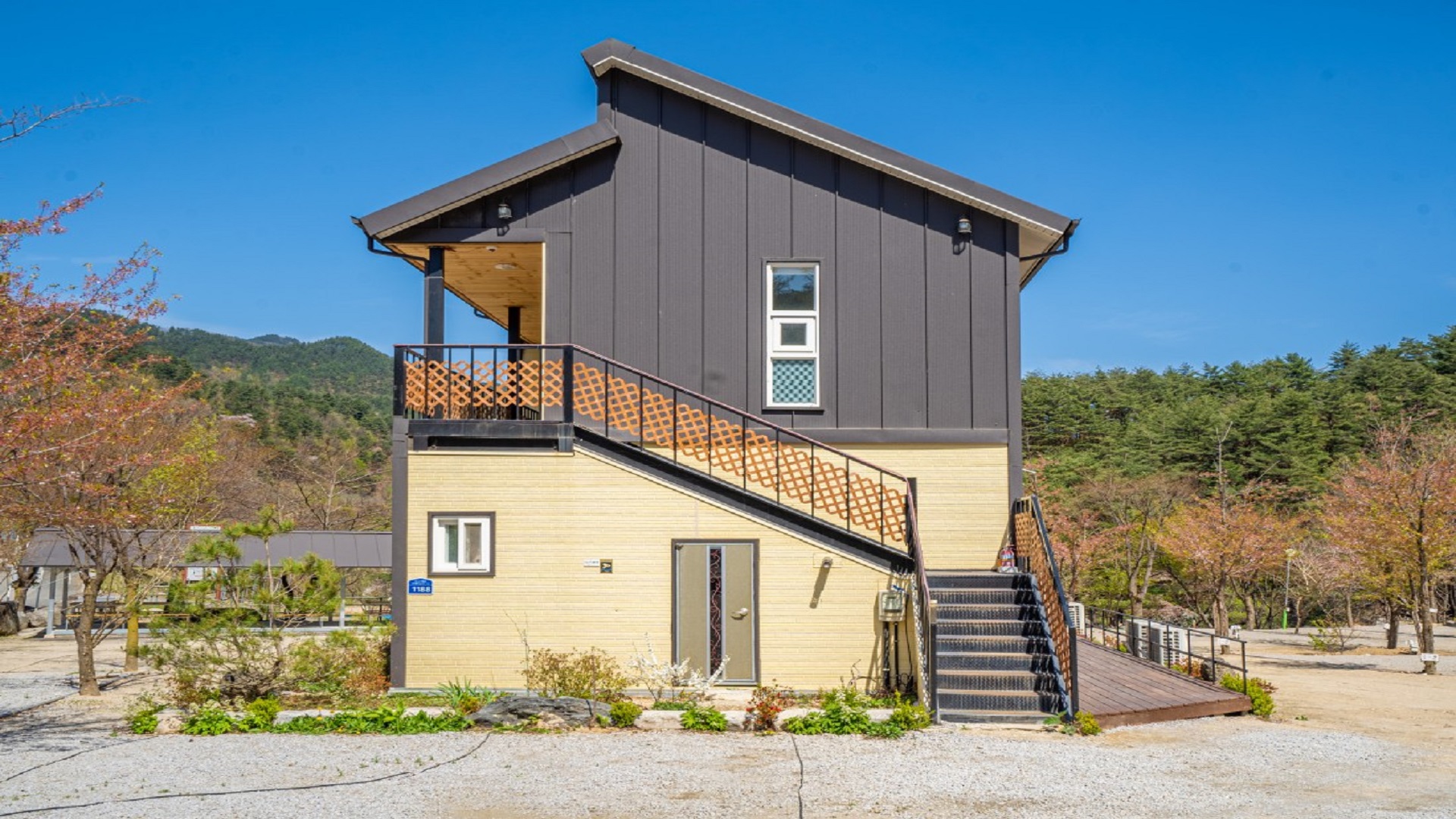 강릉시 솔봉 계곡 쉼터 야영장 바로가기