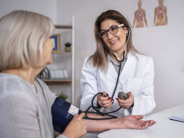 고혈압에 좋은 음식 8가지 추천 (최신)