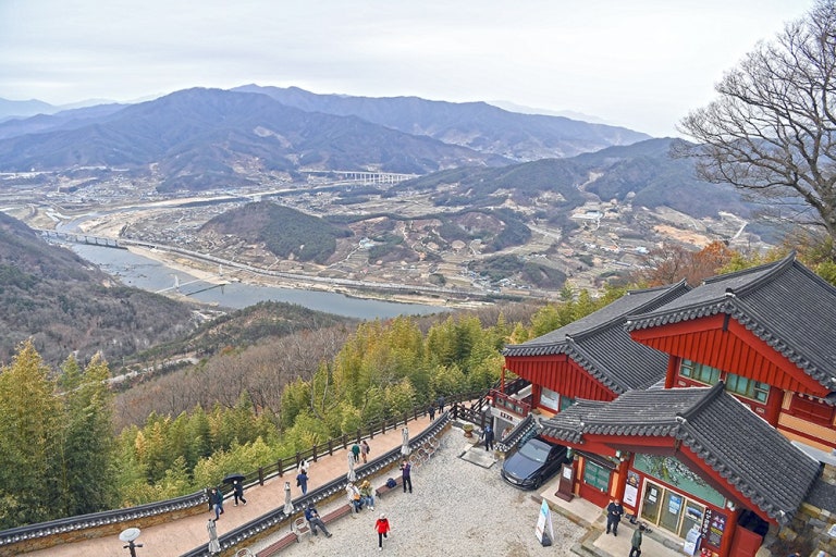 구례에 위치한 사성암에서 찍은 사진