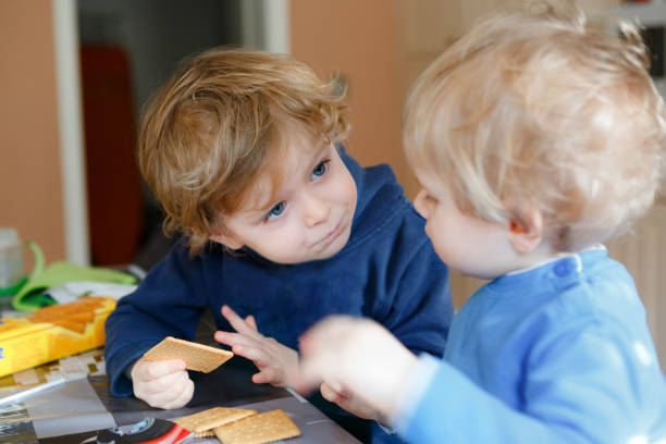 미디어 시대, 언어는 더 약해질까?