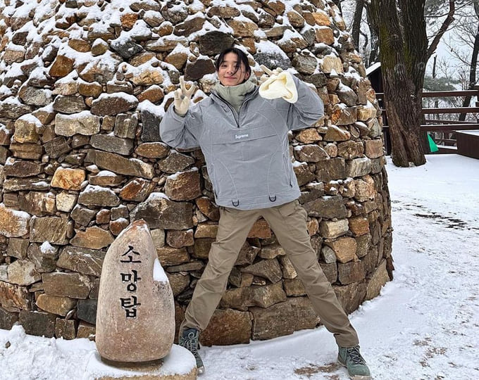 설인아 사복