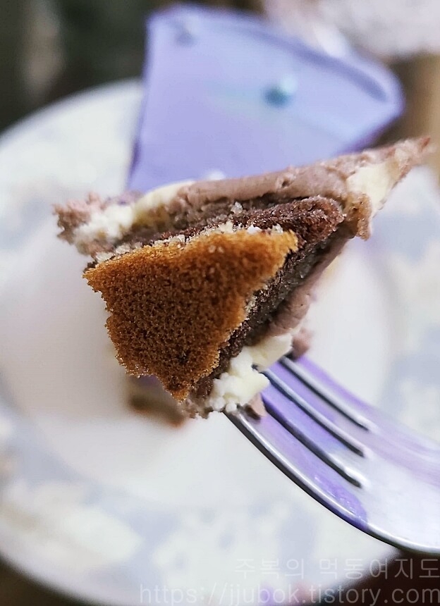 빌리엔젤-우주-케이크-디테일