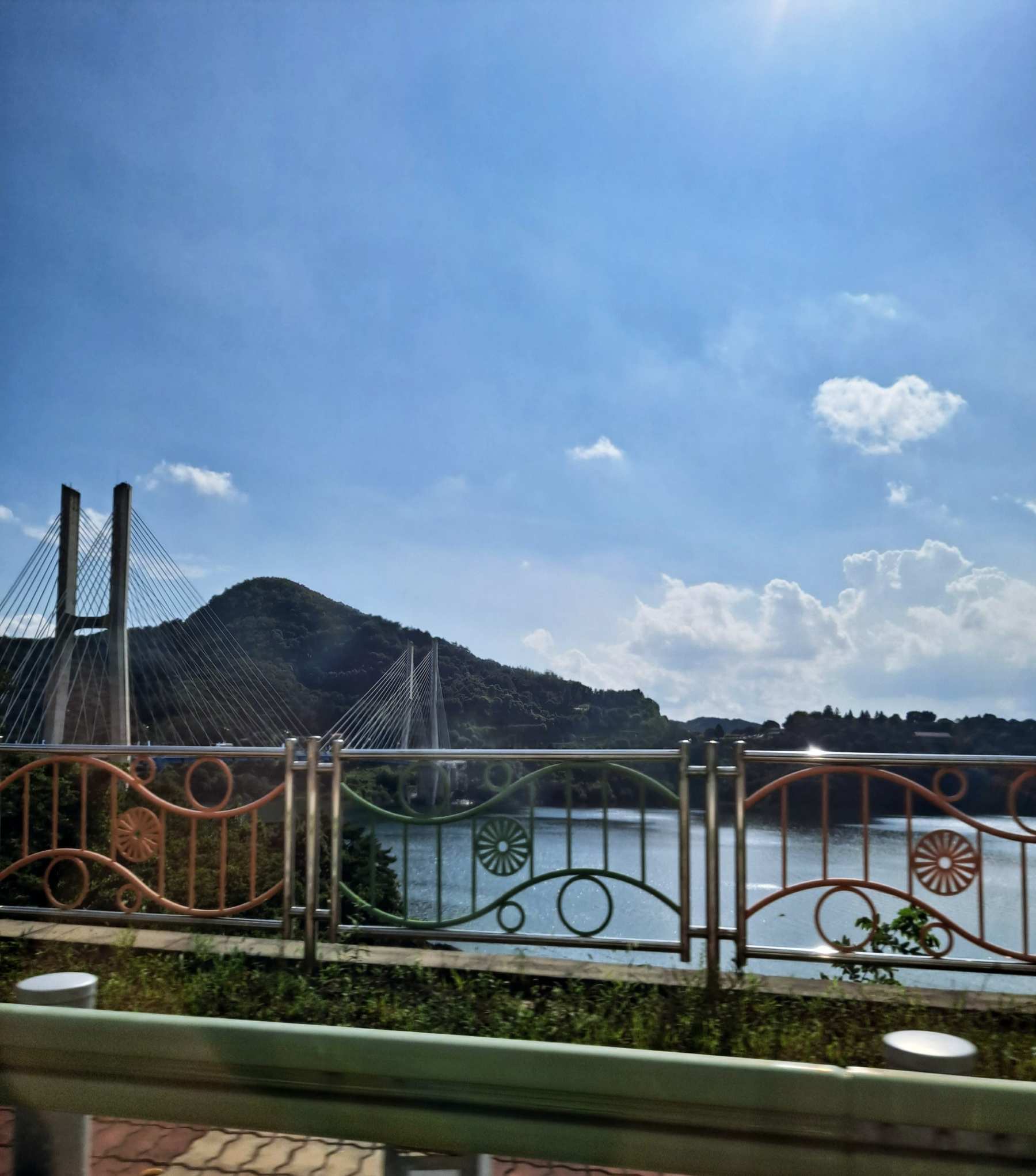 도로 밖 청풍대교