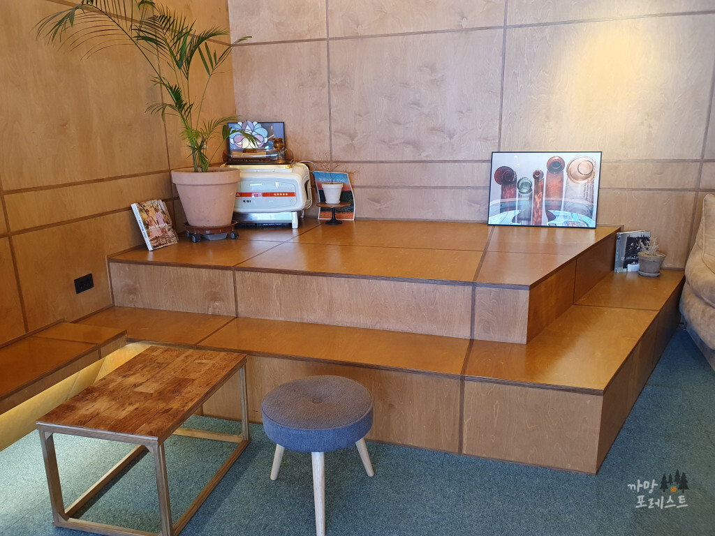 제주 자키커피 매장 내부