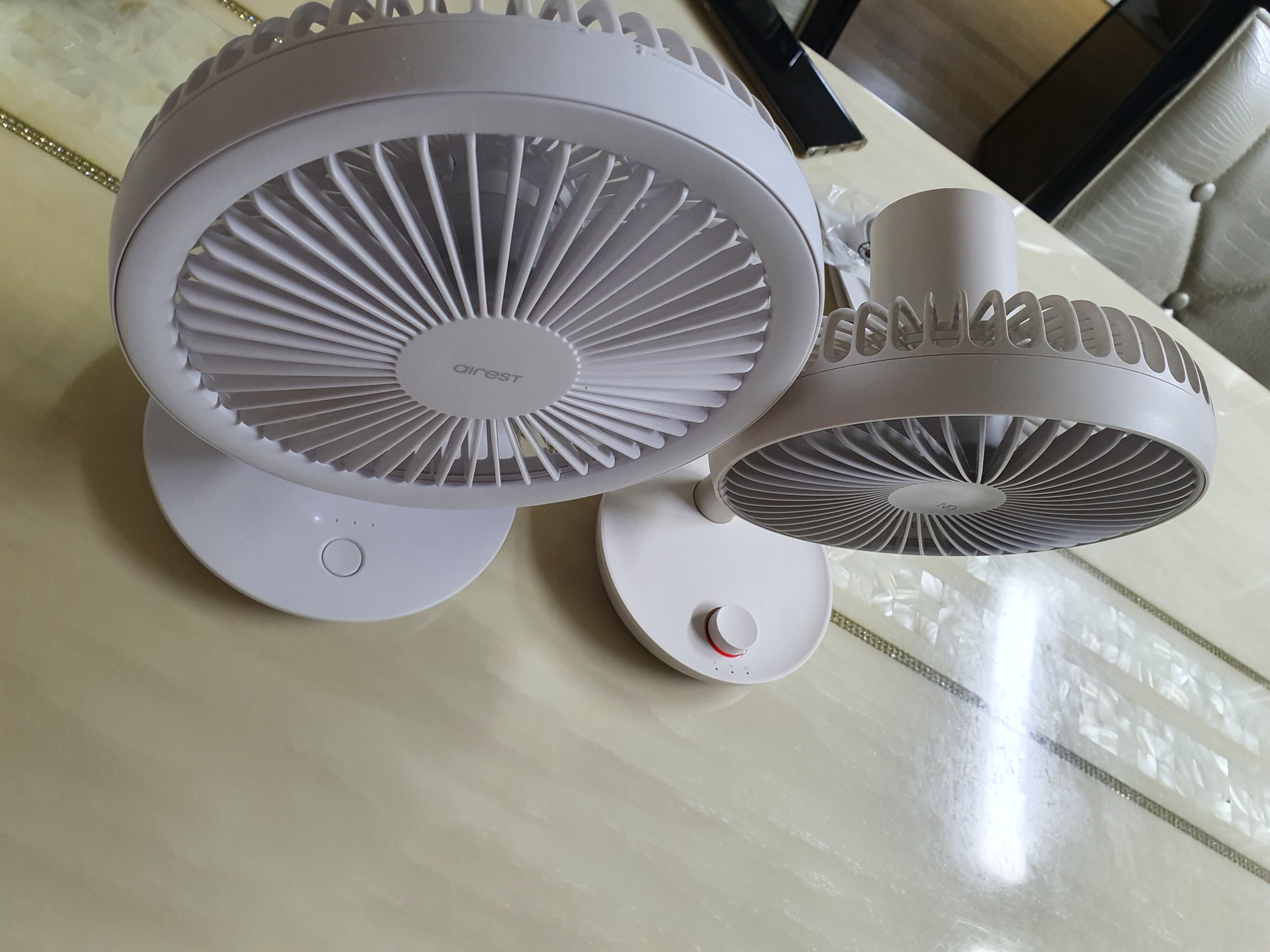 좌) 미로선풍기 , 우) 루메나 선풍기 탁상용 선풍기