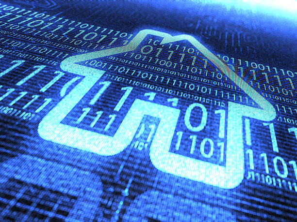 디지털 코드 위에 집 모양 아이콘이 그려져있다.