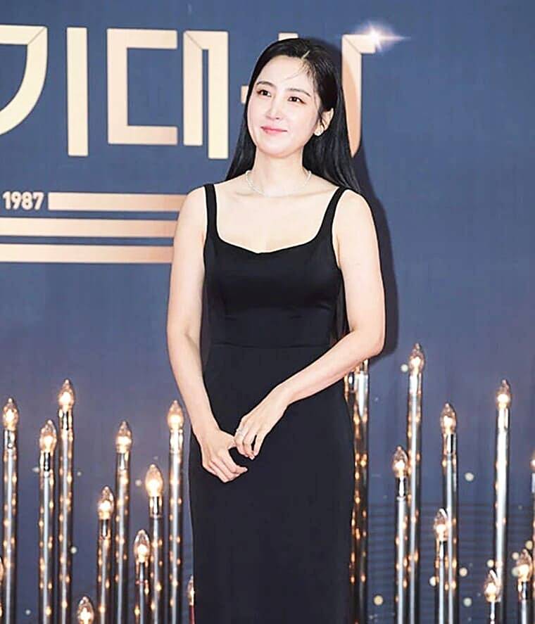 배우-신동미