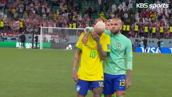 브라질 네이마르도 눈물