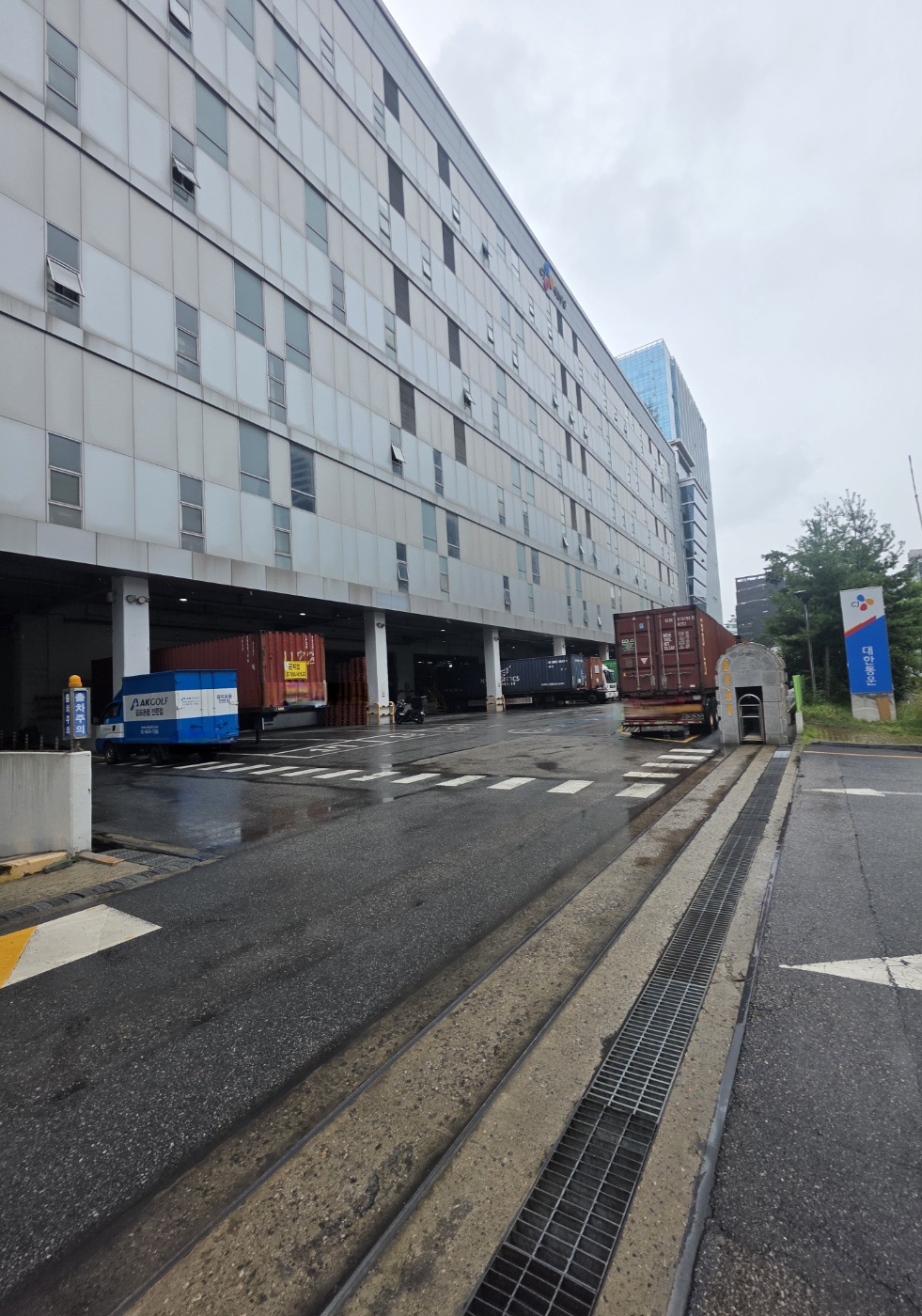 cj대한통운에는-나이스파크-무인주차시스템을-설치했습니다.