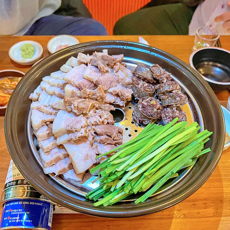 투데이 맛있는 메뉴 이열치열 30년 전통 뜨끈한 설렁탕과 얼큰한 육개장 맛있는 식당 추천 부산 해운대 센텀시티 맛집