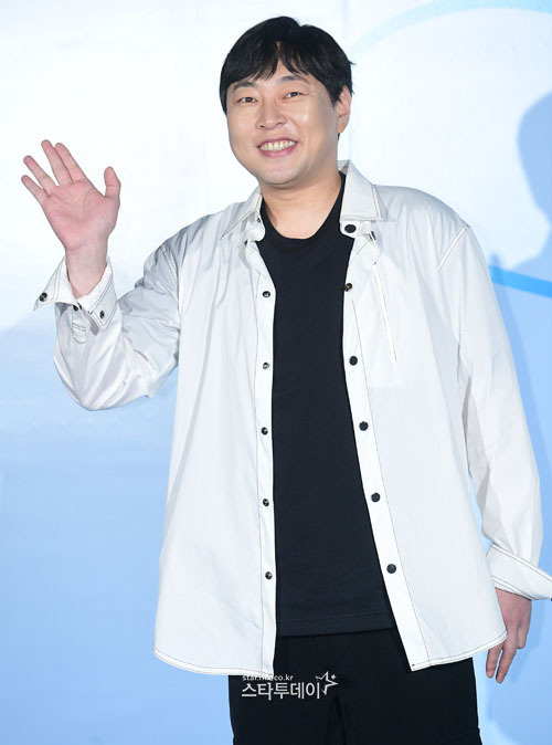 개그맨 이진호&amp;#44; 불법 도박 자진 고백과 예능 프로그램 하차