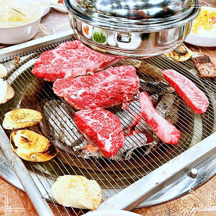나혼자산다 나혼산 전현무 한우 숯불구이 전현무 식육식당 고기집 소고기 전문점 맛있는 정육점 식당 가게 평창 맛집 가격 위치 어디
