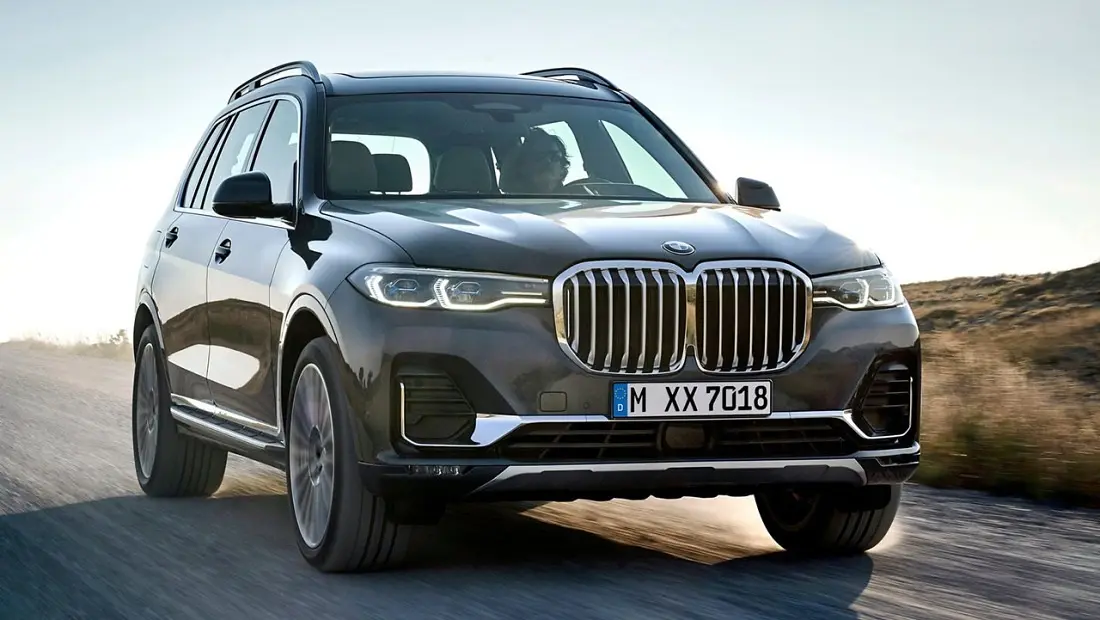 BMW X7 가격 실구매가 모의견적 제원 파워트레인 옵션 카탈로그 내부 색상 디자인 인테리어 편의사양 안전사양 승차감 총정리