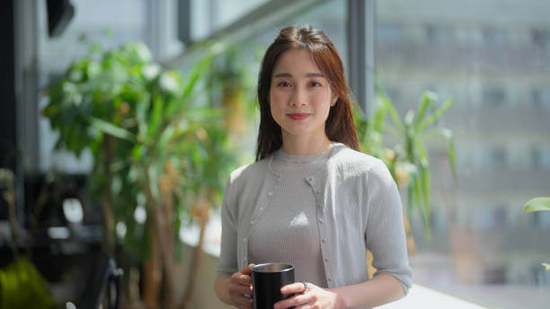 갱년기가 시작되는 시기 및 원인과 증상 완화 방법