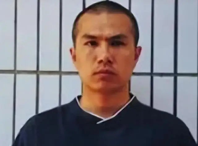 전직 특수부대원이었던 남자, 26명을 살해한 악명 높은 흉악범 ‘덩원빈(邓文斌)’의 충격적인 생애