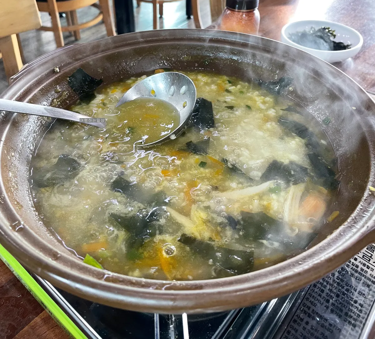 제주-애월-한림-도민-맛집-보말톳칼국수로-유명한-큰여식당
