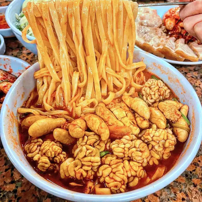생방송 오늘저녁 힙당 신당동 알곤이 칼국수 맛집