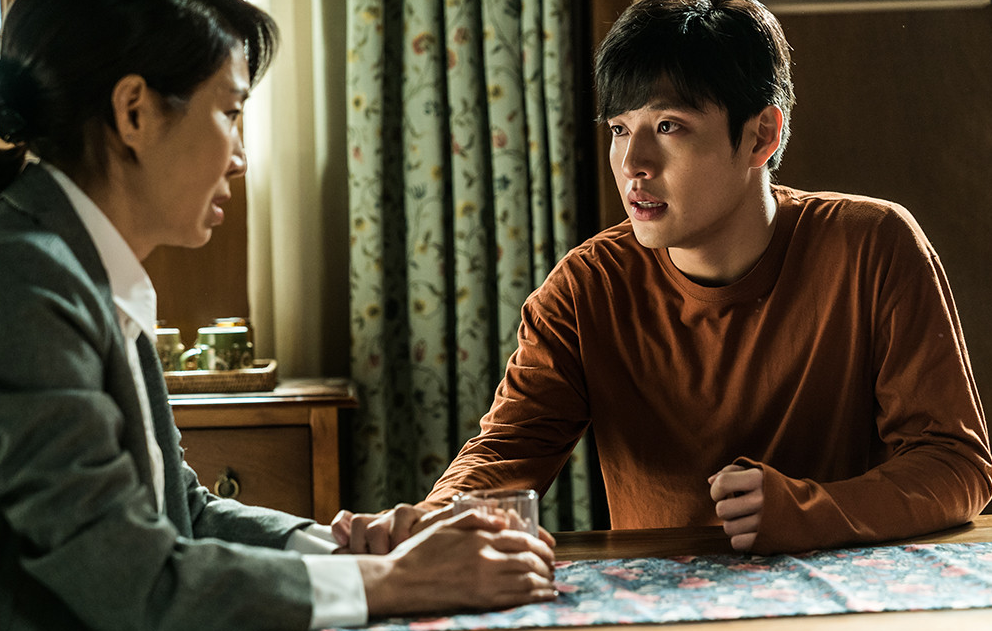 영화 기억의 밤 스틸컷 1