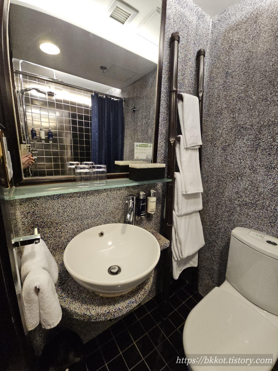 홍콩 - 란콰이퐁 호텔 Lan Kwai Fong Hotel @ Kau U Fong