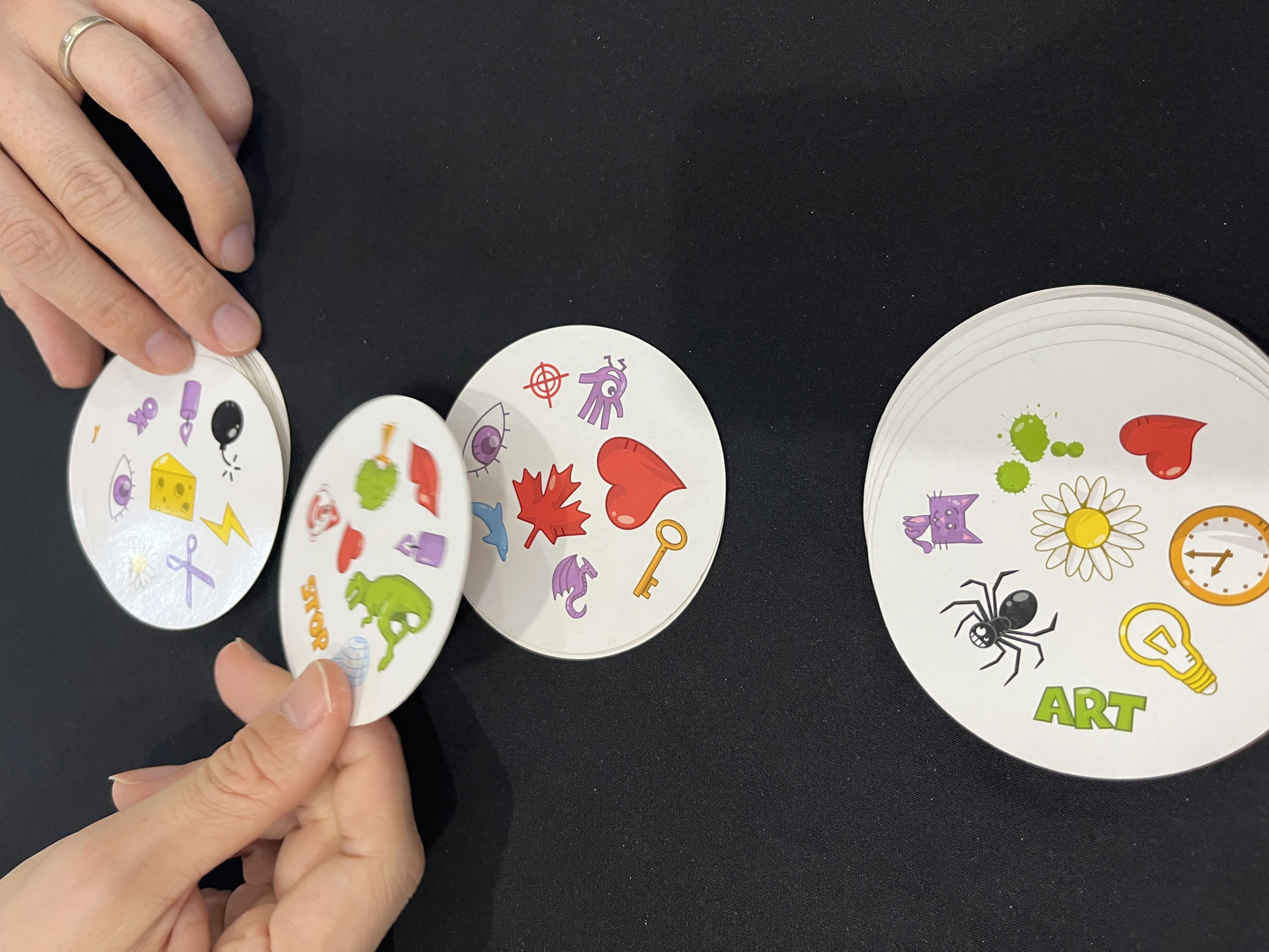 도블 게임 진행 하는 모습