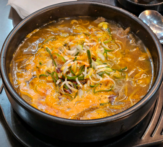 생생정보 빨간소고기국밥 해장국밥 양선지국밥 곰탕 무쇠수육 기다려야제맛 경기도 수원 샌프란시스코국밥