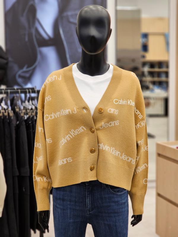 Calvin Klein Jeans 여성 AOP 로고 크롭 울 가디건 J220933-BEH