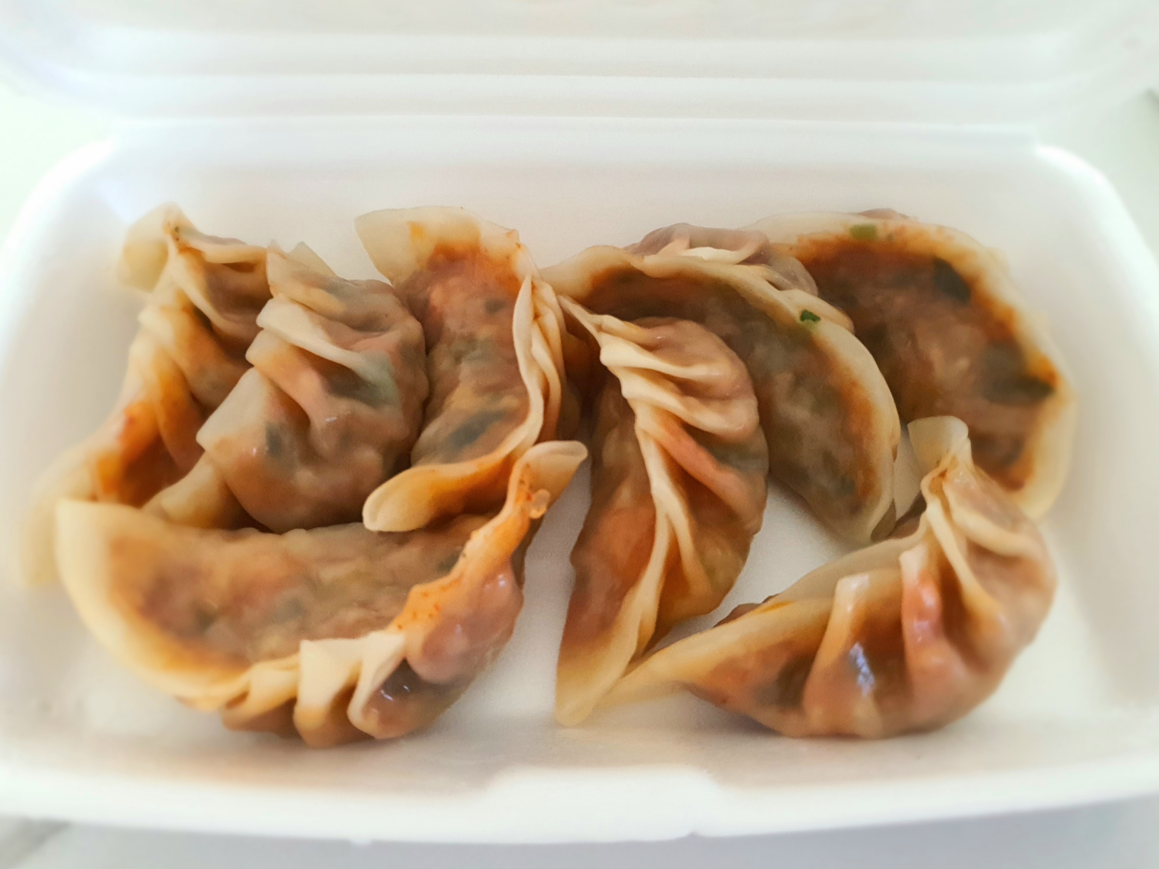 김치만두가-많이-맵지-않아요.