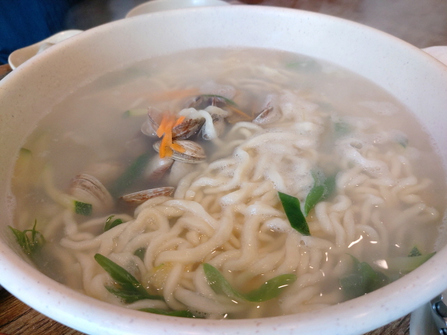 바지락 칼국수