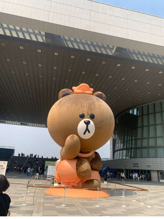 국립중앙박물관 브라운 반가사유상