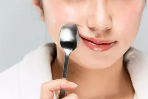 팔자주름-없애는-방법