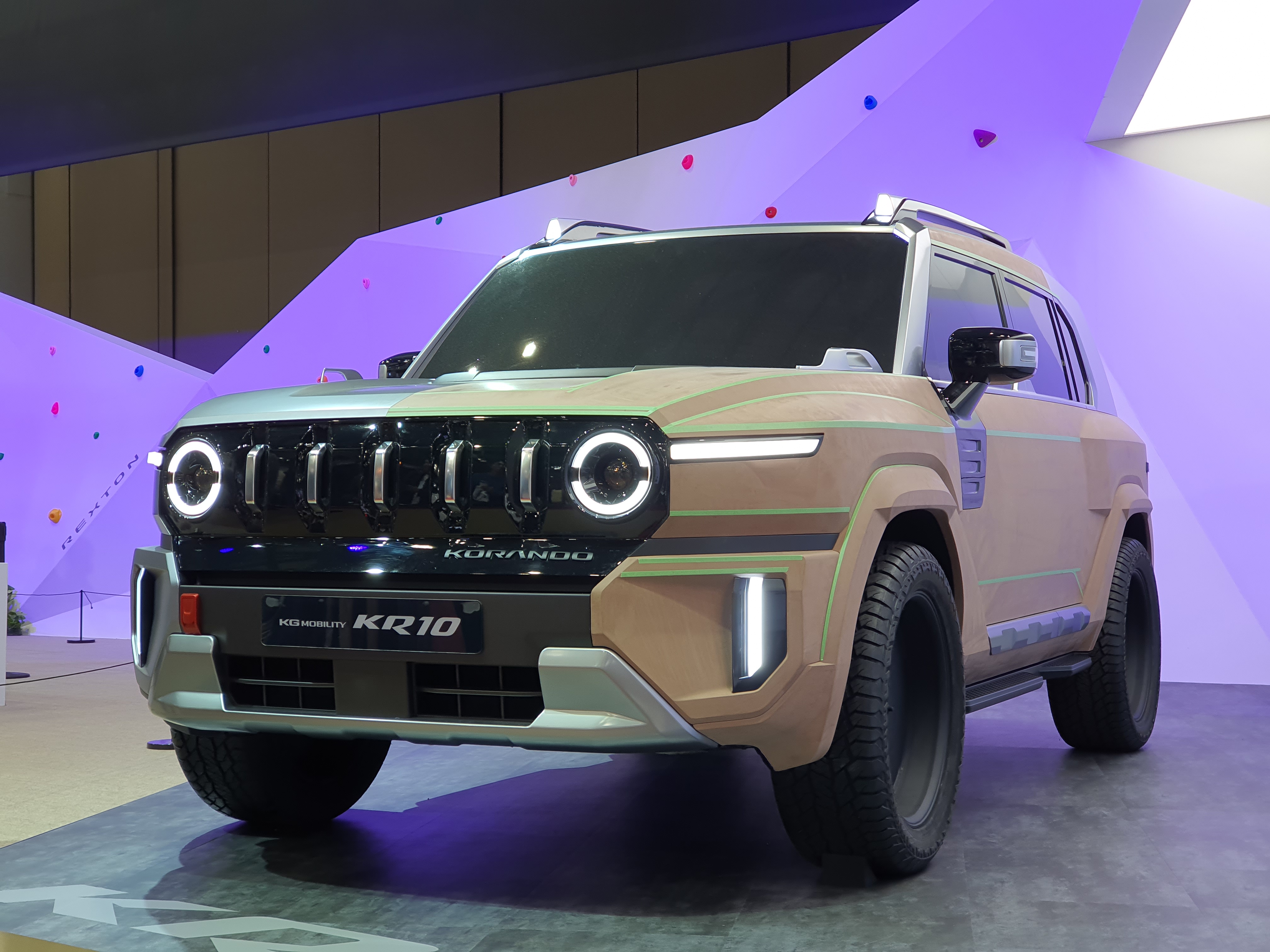 KR10 코란도 하이브리드