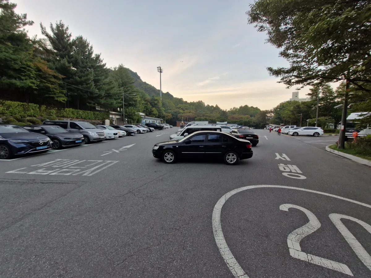 용마폭포공원-주차장-자리-모습