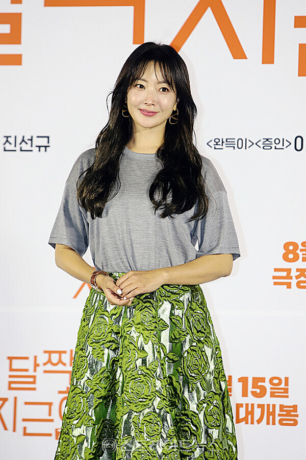 김희선 배우 프로필 남편 자녀 나이 키 리즈 재산 영화 드라마 인스타