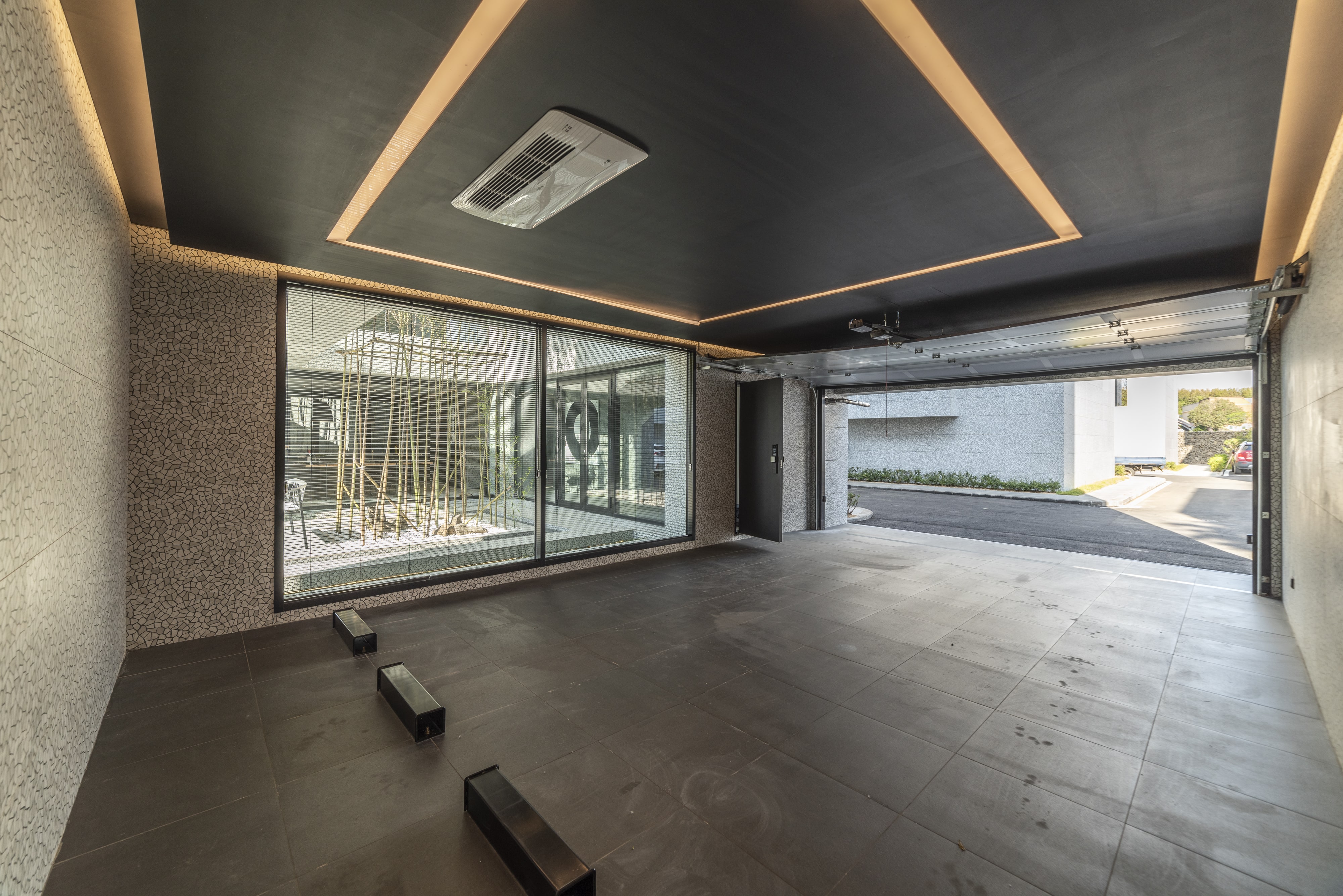 제주도 고급 타운하우스 제주 라트라움 주차장