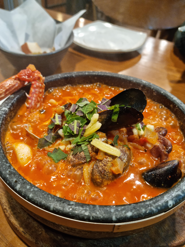 쏘렐라 정자점 - 뚝배기 파스타