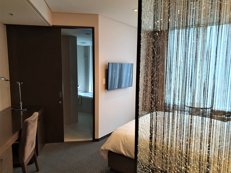 객실-입구에서-본-모습