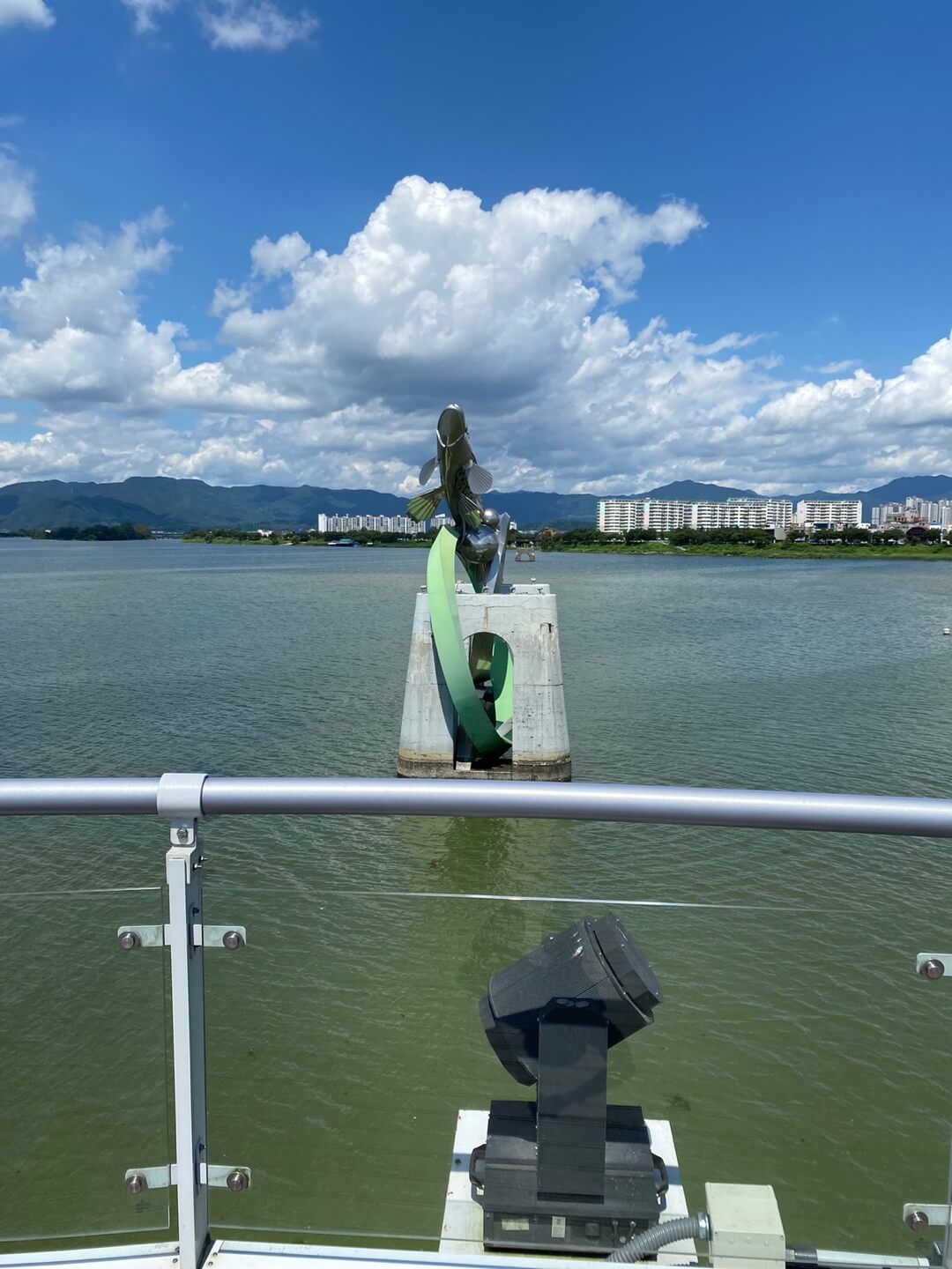 소양강 스카이워크 관람