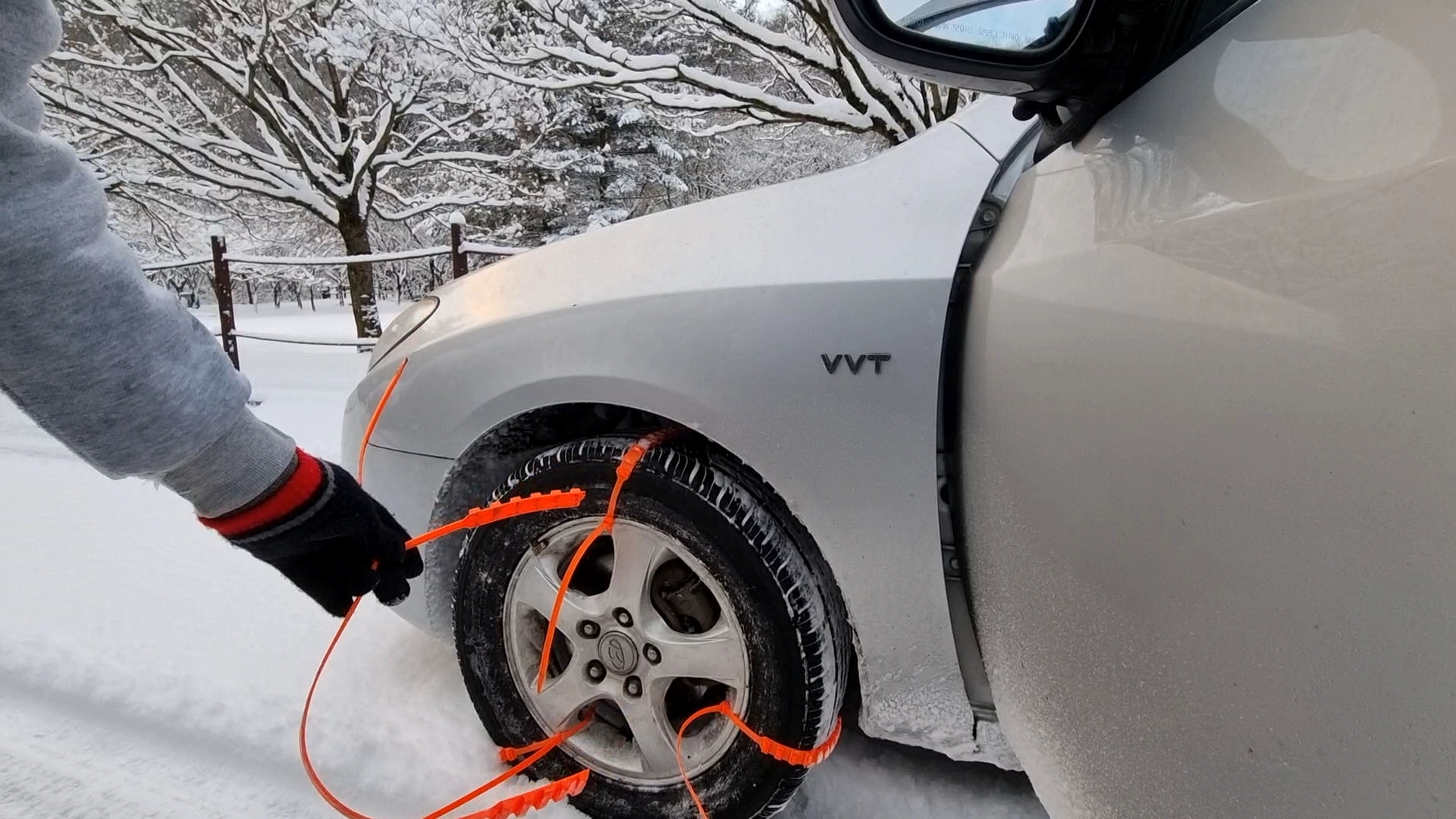 파손된 케이블타이 체인 모습