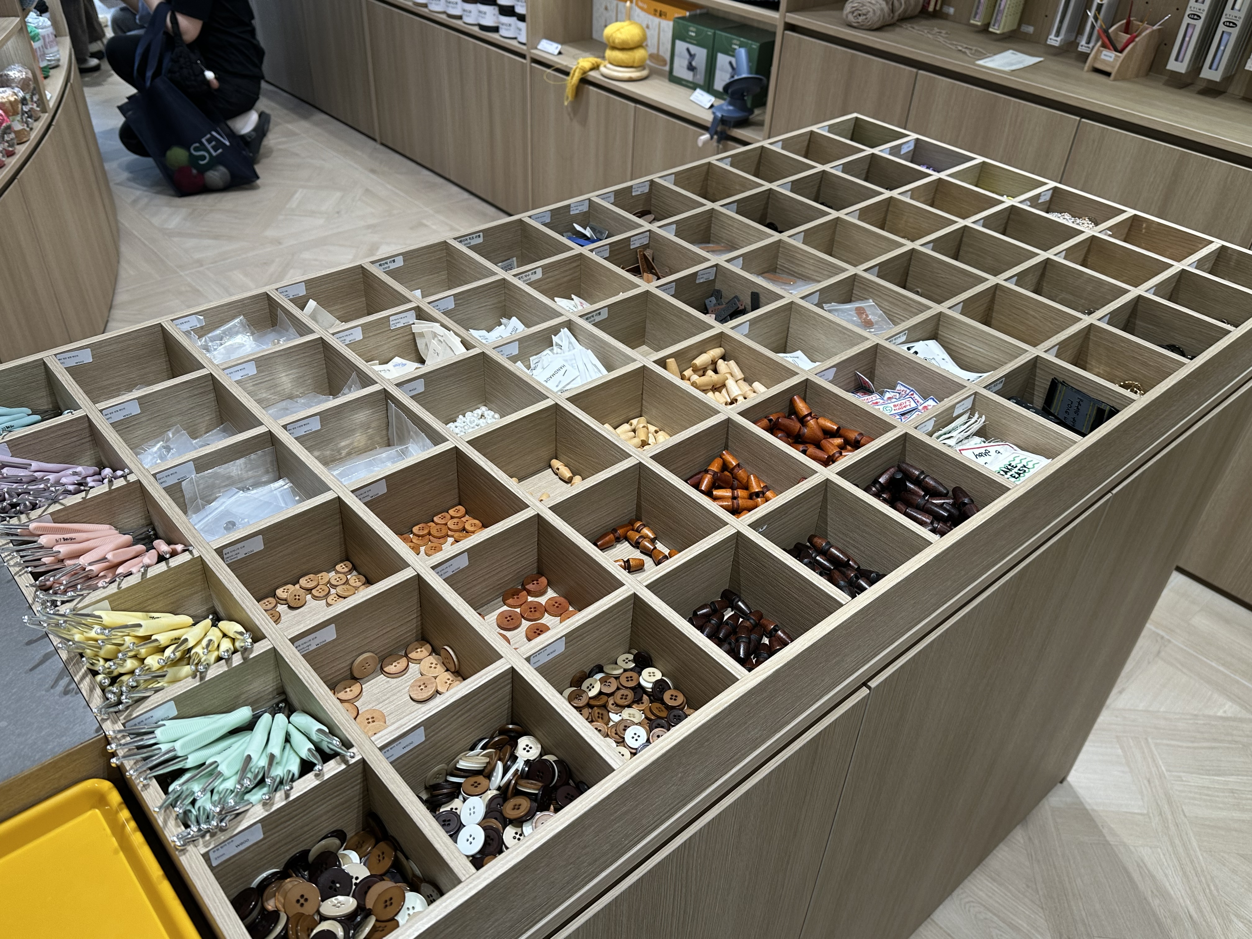 쎄비하우스 2층 전문적인 도구와 부자재 이미지