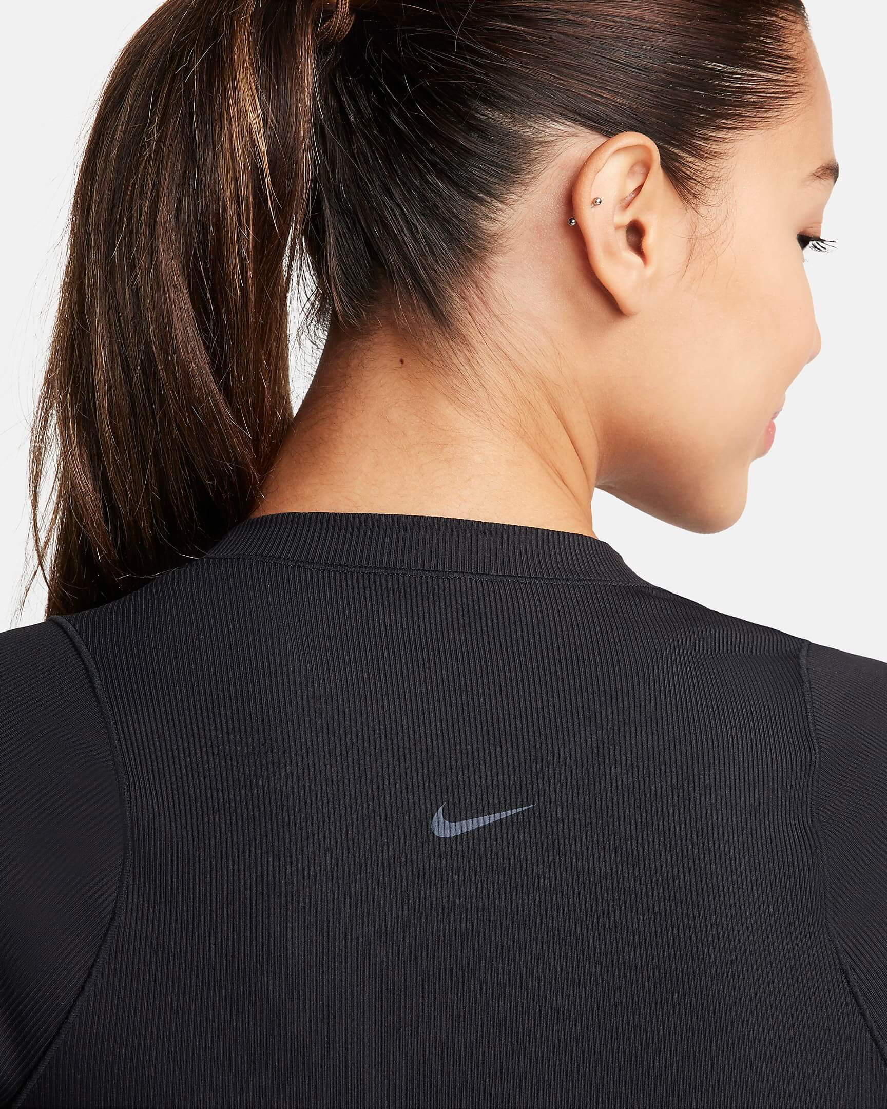 피지컬100 박하얀 착용 크롭 탑 사이즈 및 색상