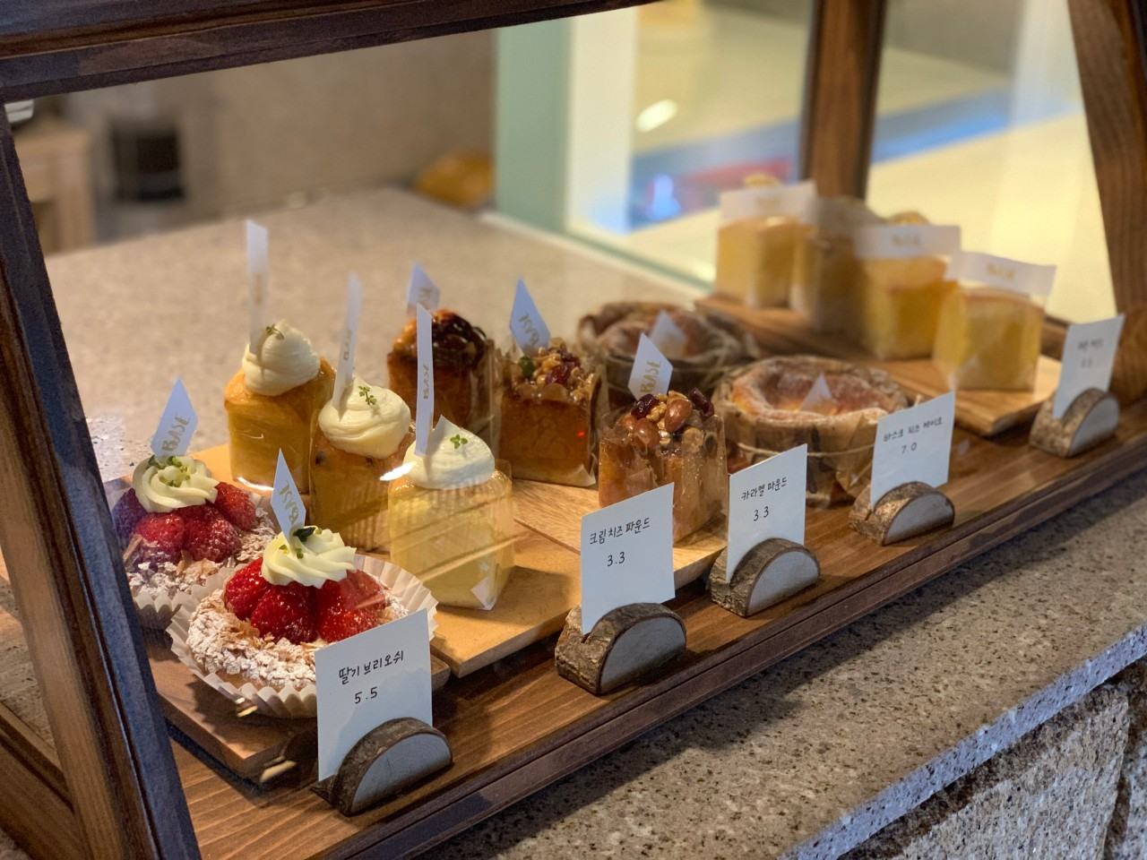 부산 기장 오션뷰 카페 베이스 베이커리 카페