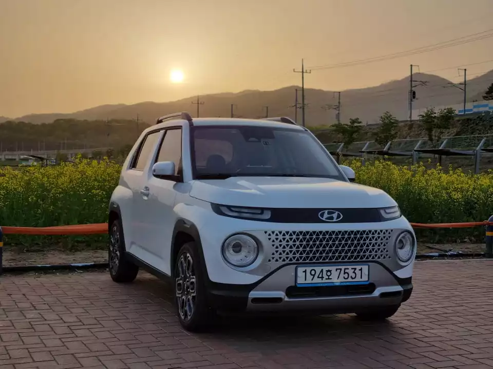 17인치 휠은 캐스퍼의 디자인을 살려주기는 합니다.