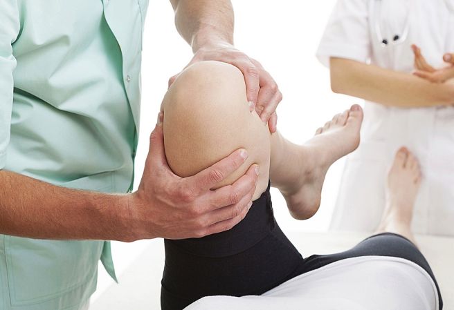무릎이 시큰거리는 이유