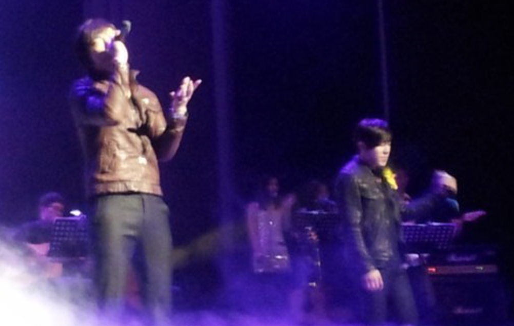 가수 DK(디셈버)