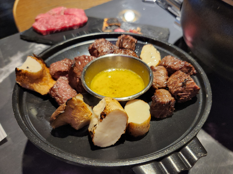 화로에_올려진_고기02