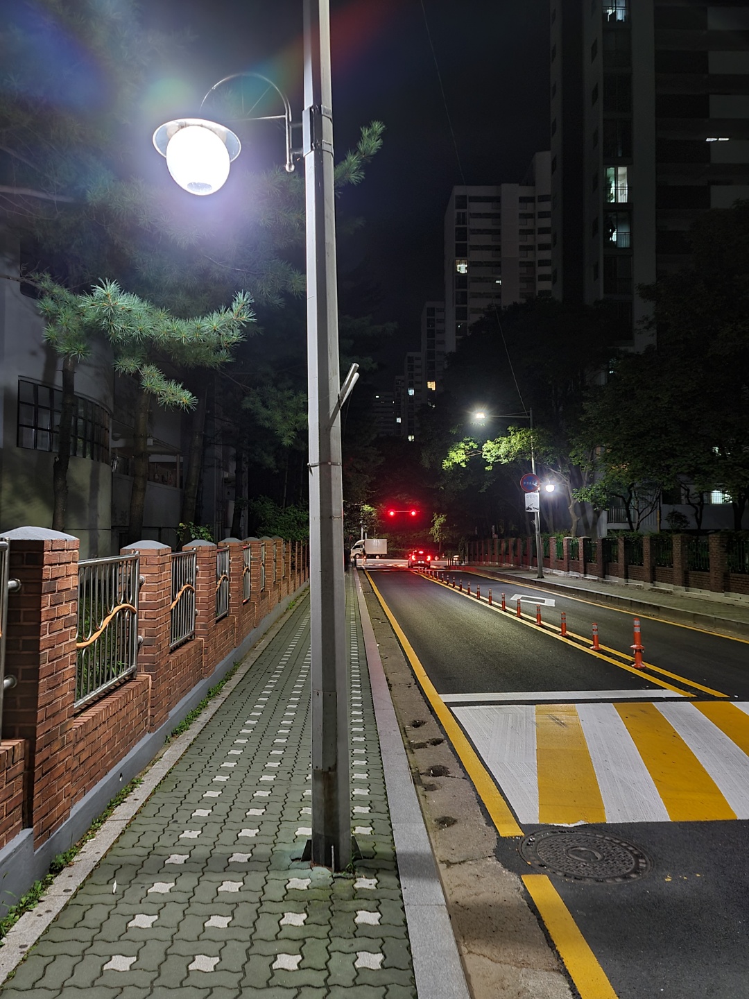 노트10+ vs 노트20 울트라 야간 사진 비교