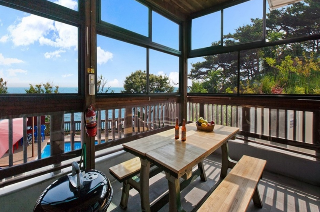 예그리나 펜션 203호 바베큐장