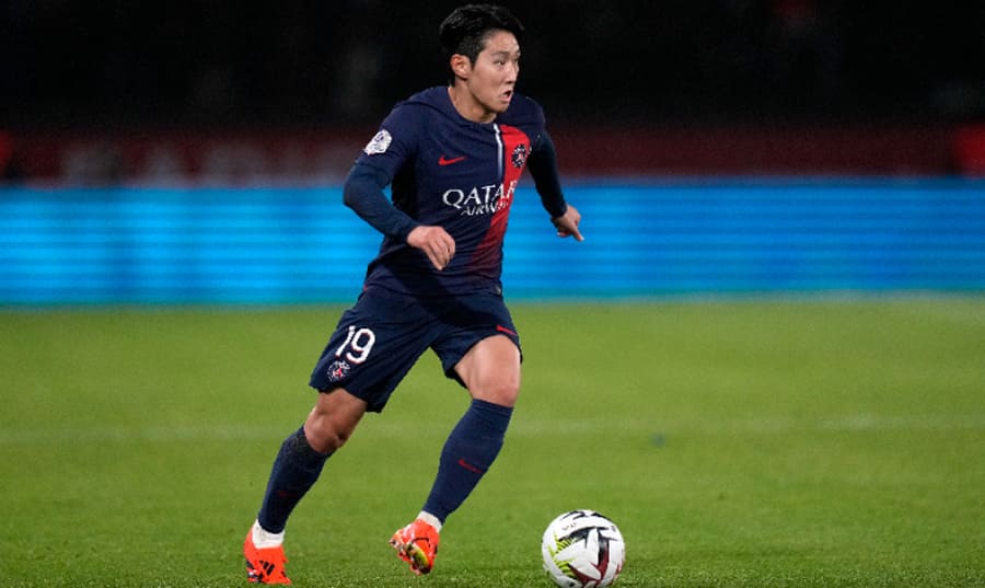 슈투트가르트-vs-PSG