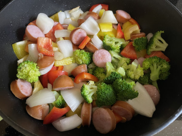 양파, 파프리카 넣어서 빠르게 잠깐만 볶기