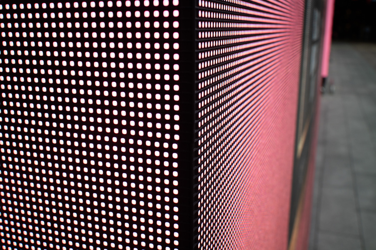 삼성 QD-OLED 기술과 LG OLED의 차이점과 원리